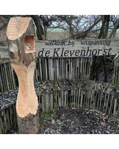 Vogelhuisje Huisje dichte stam